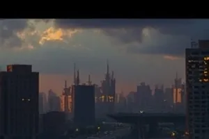 无声排练厅剧照，空荡排练厅里立着的一架旧钢琴
